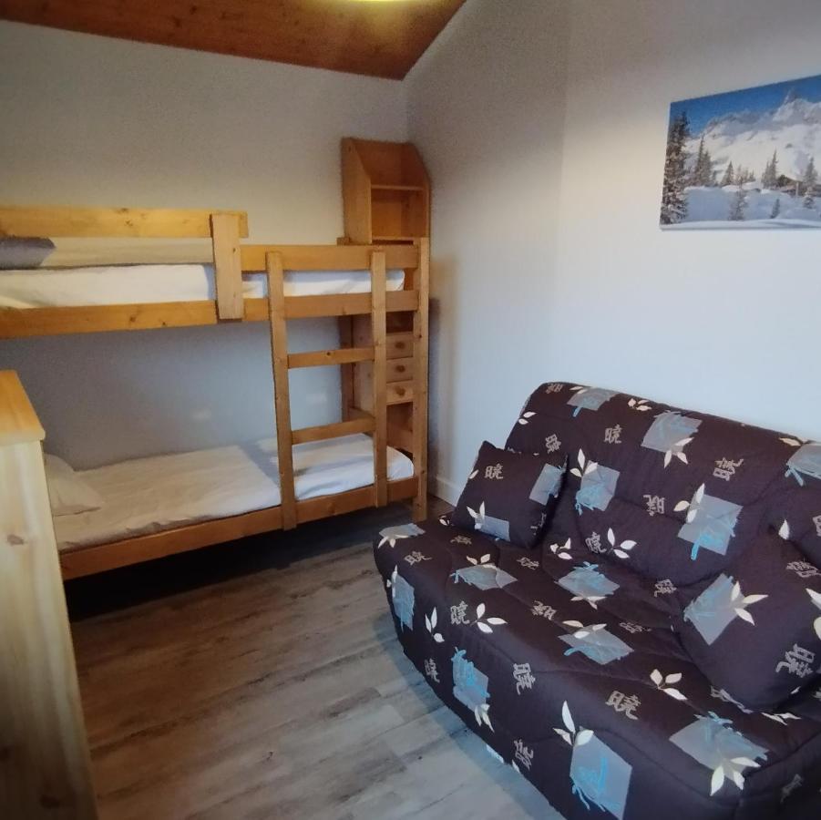Superbe Appartement Tout Confort Lyaud Extérieur photo